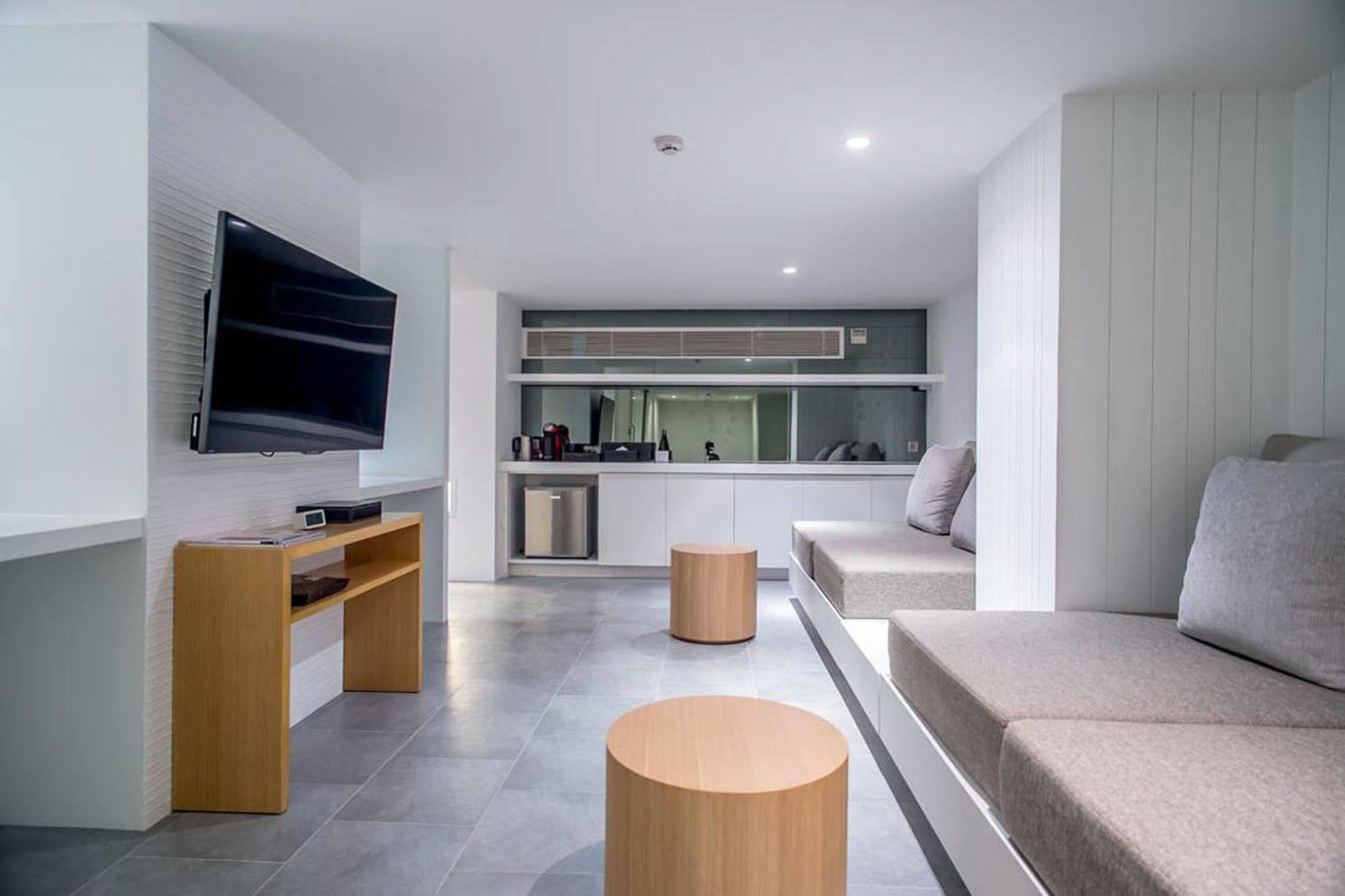 Sunsky Villa *
